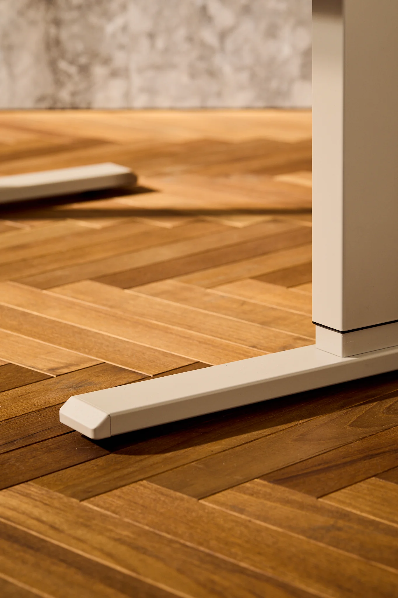 AnyDesk Hub Electric Sit-To-Stand Desk - Image 26