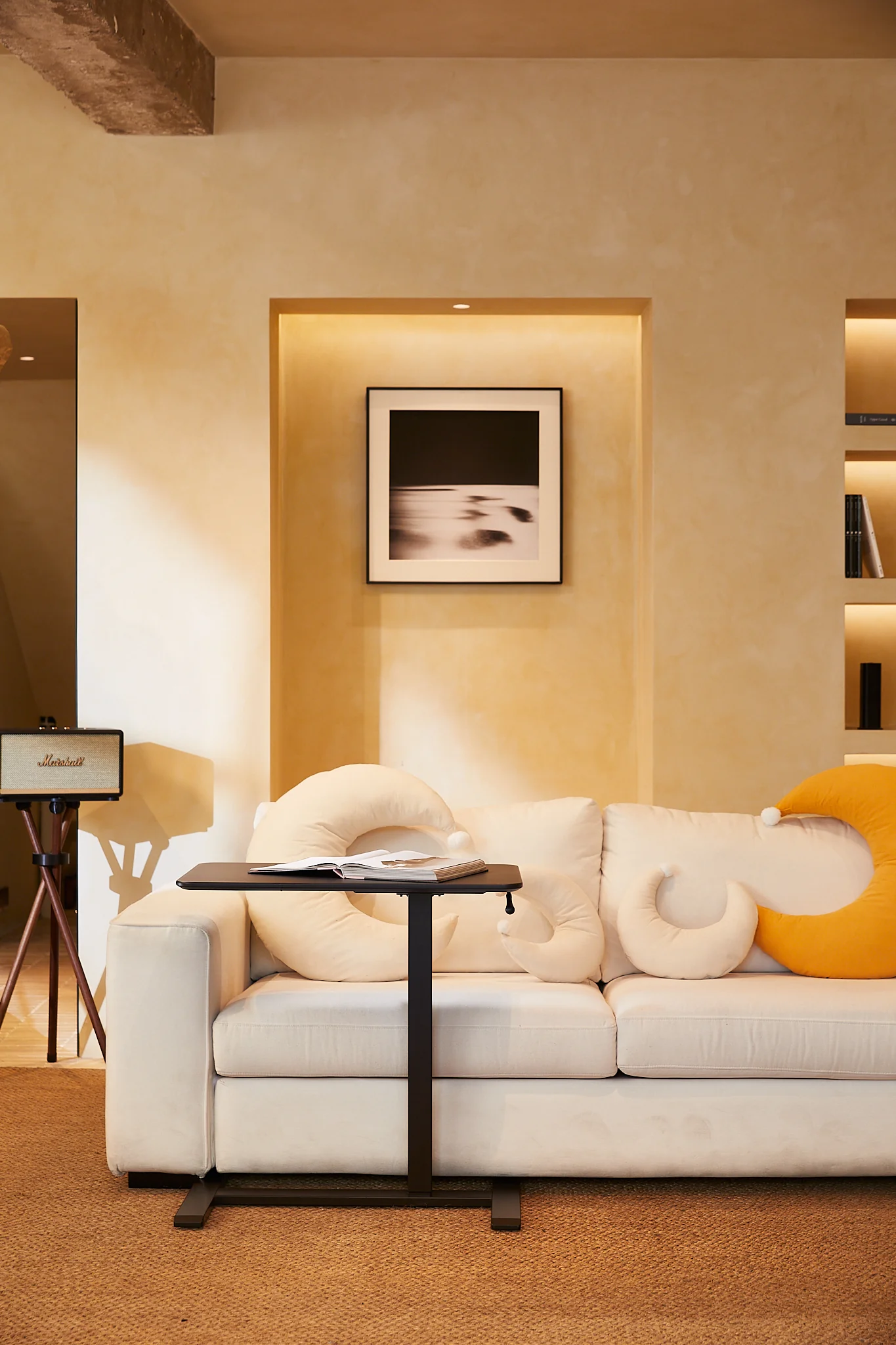 ErgoBoo Ergonomic Pillow Set - Image 13